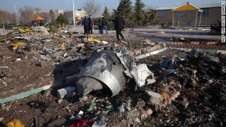 Video appears to show missile strike as Canada and UK say they have intel Iran shot down Ukrainian plane