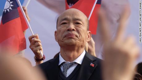 Han Kuo-Yu, Taiwan&#39;s main opposition Kuomintang (KMT) presidential candidate, attends a campaign rally in Tainan in southern Taiwan on January 4, 2020.