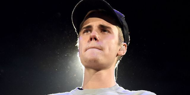 Bieber performs onstage at the Staples Center on November 13, 2015 in Los Angeles, Calif.