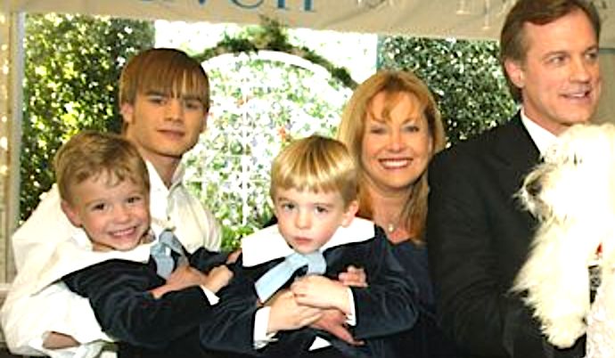 Actors (L to R) David Gallagher, twins Lorenzo and Nikolas Brino, Catherine Hicks and Stephen Collins pose at a reception to 