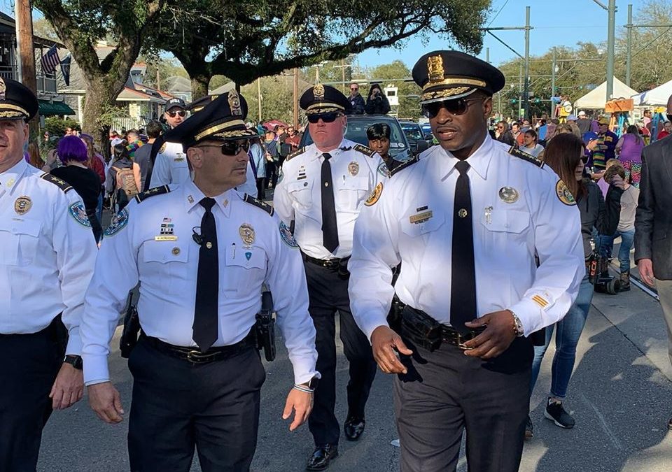 Video shows New Orleans Police Planting Crack On African American Suspect