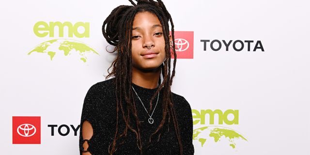 Willow Smith will join Tyler Cole for a 24-hour art exhibit in Los Angeles.