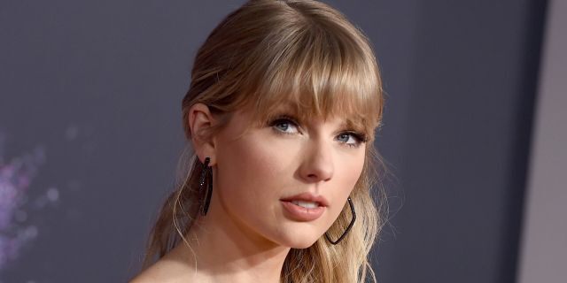 Taylor Swift sent a nurse a 'thank you' care package to celebrate her 30th birthday.
