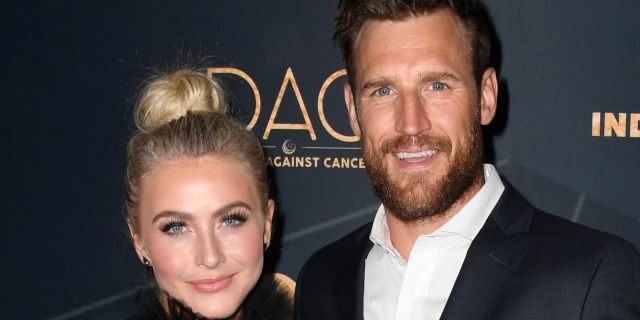 Julianne Hough and Brooks Laich in Los Angeles, in August 2019. (Frazer Harrison/Getty Images, File)