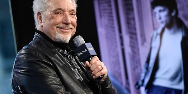 The coronavirus pandemic forced Sir Tom Jones to postpone his 2020 tour.