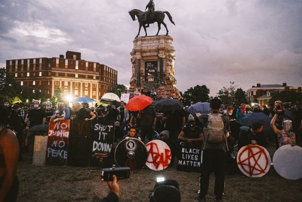 Controversy Surrounding Robert E. Lee Statue In Richmond Continues