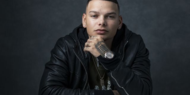 Country singer Kane Brown defended the police in a recent interview. 