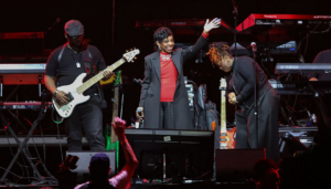 Gladys Knight Takes Step Back From Touring Amid Fan Concern